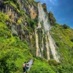 hiking wanale waterfall
